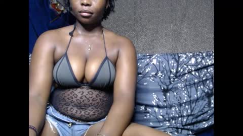 Snapshot of sweetnectarx chatting on September 28, 8:36 pm sweetnectarx online show from September 28, 8:36 pm