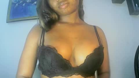 Snapshot of sweetness755325 chatting on September 25, 6:00 pm sweetness755325 online show from September 25, 6:00 pm