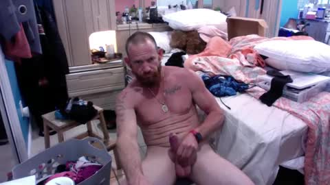 Snapshot of sweetnsexy95 chatting on February 5, 7:50 am WeAim2PZzz online show from February 5, 7:50 am