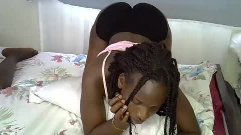 sweetpasion2 online show from December 17, 1:17 pm