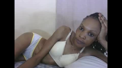 ESTHER online show from October 4, 2:48 pm