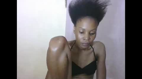 ESTHER online show from December 14, 6:01 pm