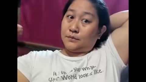 Snapshot of sweetpilipina88 chatting on December 9, 6:12 am MIA online show from December 9, 6:12 am