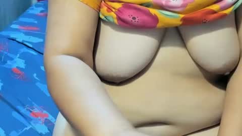 Snapshot of sweetpilipina88 chatting on December 10, 2:38 am MIA online show from December 10, 2:38 am