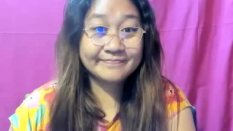 Snapshot of sweetpilipina88 chatting on December 25, 6:41 pm MIA online show from December 25, 6:41 pm