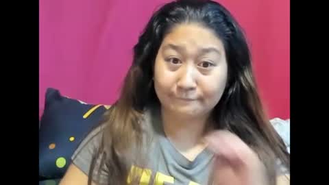 Snapshot of sweetpilipina88 chatting on February 13, 1:59 pm MIA online show from February 13, 1:59 pm