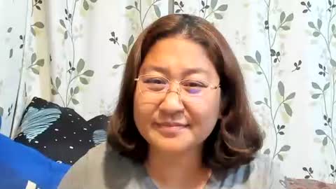 Snapshot of sweetpilipina88 chatting on September 16, 11:00 am MIA online show from September 16, 11:00 am