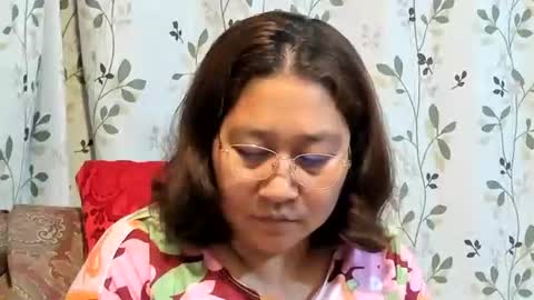 Snapshot of sweetpilipina88 chatting on September 24, 9:56 am MIA online show from September 24, 9:56 am