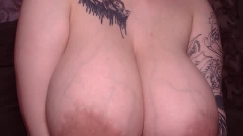 Snapshot of sweetpussy1311 chatting on February 11, 10:39 pm DianaDmitry online show from February 11, 10:39 pm