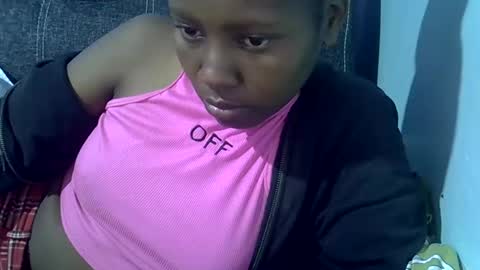 Snapshot of sweetqueen20 chatting on November 6, 5:41 am queen online show from November 6, 5:41 am