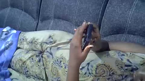 Snapshot of sweetqueen20 chatting on November 28, 6:38 am queen online show from November 28, 6:38 am