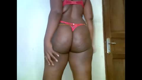 Snapshot of sweetrenne chatting on February 14, 8:21 am sweetrenne online show from February 14, 8:21 am