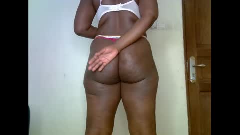 Snapshot of sweetrenne chatting on February 21, 5:02 am sweetrenne online show from February 21, 5:02 am