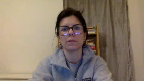 Snapshot of sweetriddance chatting on December 16, 1:05 pm sweetriddance online show from December 16, 1:05 pm