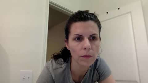 sweetriddance online show from February 1, 3:05 am