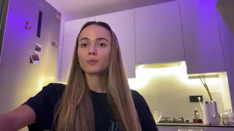 sweetsatalana online show from January 9, 10:00 pm