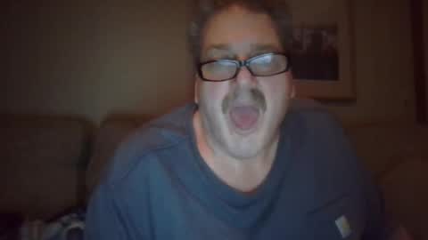 Snapshot of sweetsforu326 chatting on October 28, 10:52 am sweetbrowneyes623 online show from October 28, 10:52 am