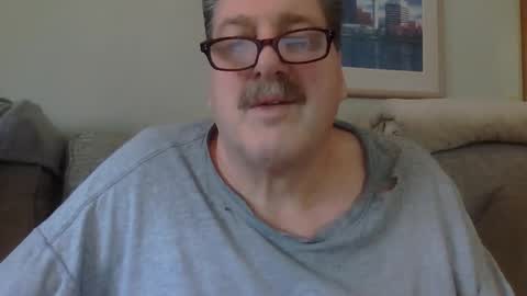 Snapshot of sweetsforu326 chatting on December 21, 1:18 pm sweetbrowneyes623 online show from December 21, 1:18 pm