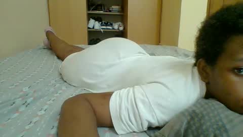 Snapshot of sweetshilah chatting on October 10, 1:59 am sweetshilah online show from October 10, 1:59 am