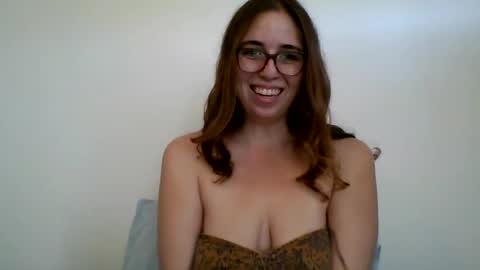 Snapshot of sweetsocalgirl chatting on February 23, 10:20 pm sweetsocalgirl online show from February 23, 10:20 pm