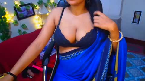 SweetSour online show from December 14, 1:22 am