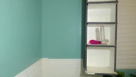 Snapshot of sweetspecial_jessyxx chatting on December 14, 4:12 pm sweetspecial_jessyxx online show from December 14, 4:12 pm