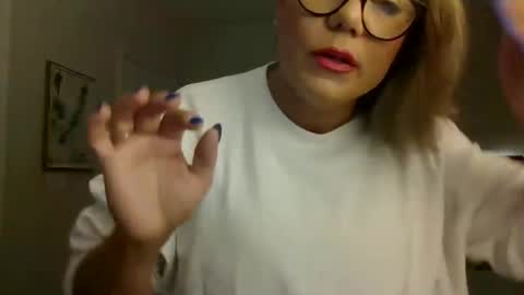 Snapshot of sweetsugar1979 chatting on November 24, 2:11 am sweetsugar1979 online show from November 24, 2:11 am