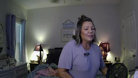 Snapshot of sweetsugar1979 chatting on December 1, 8:47 pm sweetsugar1979 online show from December 1, 8:47 pm