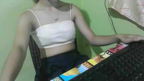 Snapshot of sweetsugar_mae chatting on October 28, 12:30 pm sweetsugar_mae online show from October 28, 12:30 pm