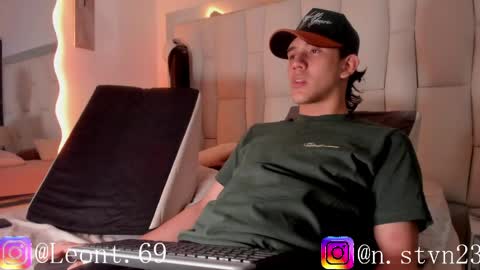 sweett_candy2 online show from April 13, 1:33 am