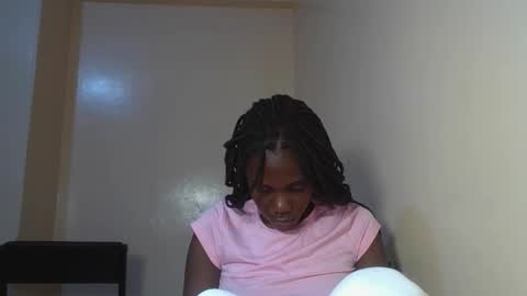 Snapshot of sweett_maya chatting on March 3, 4:29 am sweett_maya online show from March 3, 4:29 am