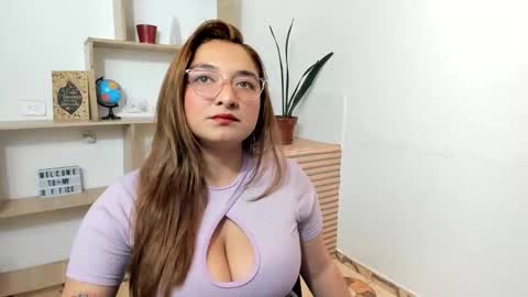 Carla Dubois online show from March 31, 7:25 pm