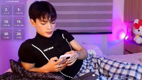 Neffer online show from February 27, 9:37 pm