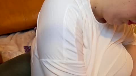 Maya online show from February 14, 2:33 pm