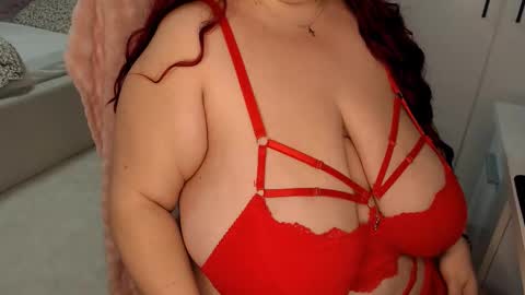 Maya online show from March 27, 7:24 pm