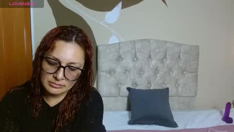 Scarlet online show from October 6, 7:00 pm