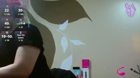 Scarlet online show from November 18, 12:09 pm