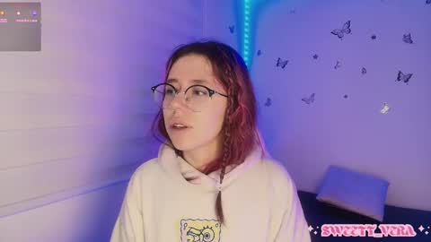 Snapshot of sweettvera_ chatting on November 12, 10:37 am Veronica Independent Model online show from November 12, 10:37 am