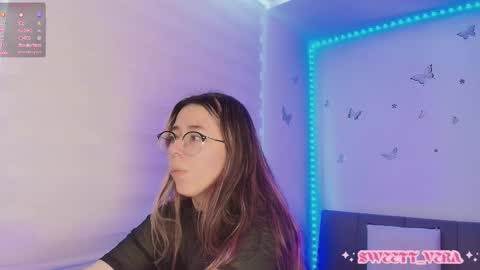 Snapshot of sweettvera_ chatting on November 23, 1:00 pm Veronica Independent Model online show from November 23, 1:00 pm