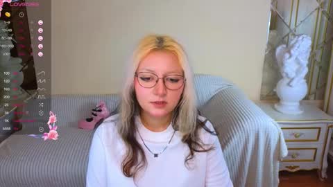 Hot Candy online show from November 22, 11:20 am