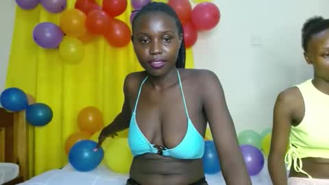 Snapshot of sweety_spixxy chatting on February 13, 2:57 pm Dolly online show from February 13, 2:57 pm