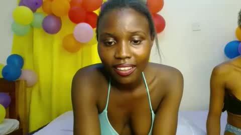 Snapshot of sweety_spixxy chatting on February 15, 2:36 pm Dolly online show from February 15, 2:36 pm