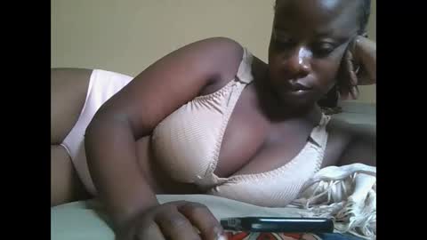 sweetyass25 online show from October 25, 7:27 am