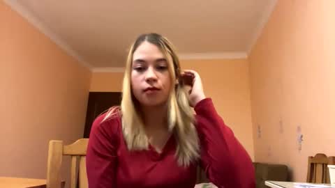 Elizabeth online show from October 20, 4:29 pm