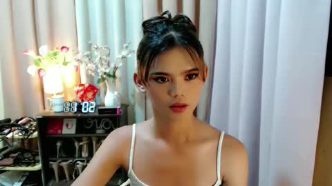 Megan online show from February 19, 5:03 am