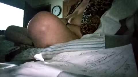 Snapshot of swollenclitneedsdad chatting on October 4, 7:17 am swollenclitneedsdad online show from October 4, 7:17 am