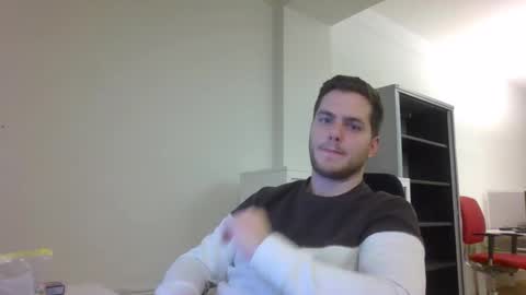 syl092 online show from December 10, 4:38 pm