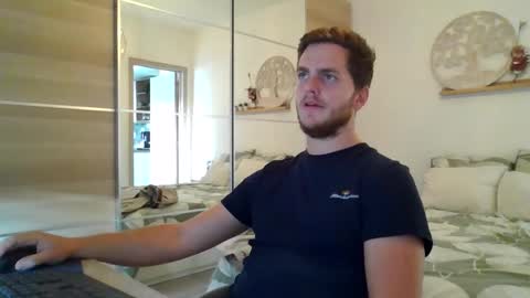 syl092 online show from September 15, 5:02 pm