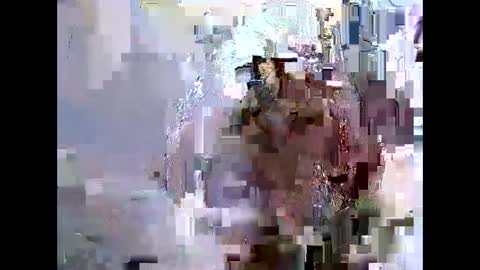 Snapshot of sylviasexy27 chatting on December 19, 10:34 am sylviasexy27 online show from December 19, 10:34 am