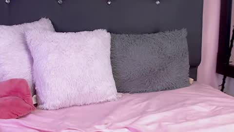 symphonny online show from February 7, 4:14 pm